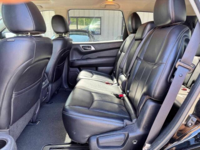 Чорний Ніссан Патфайндер, об'ємом двигуна 3.5 л та пробігом 68 тис. км за 17500 $, фото 10 на Automoto.ua