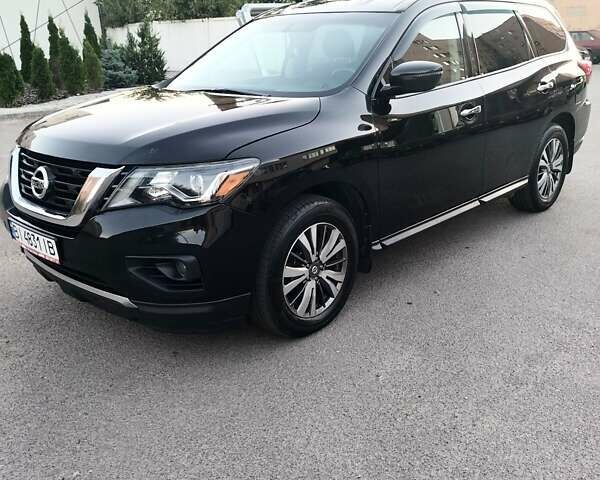 Черный Ниссан Патфайндер, объемом двигателя 3.5 л и пробегом 87 тыс. км за 17000 $, фото 11 на Automoto.ua