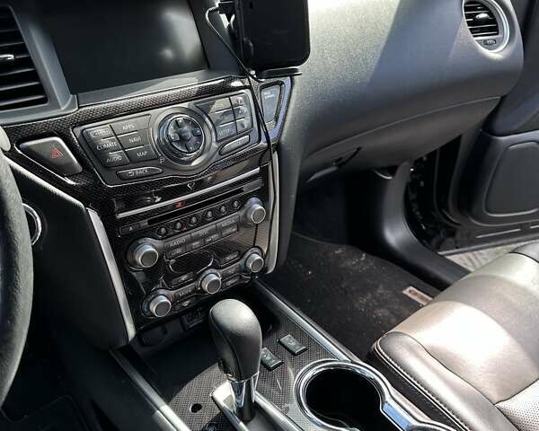 Черный Ниссан Патфайндер, объемом двигателя 3.5 л и пробегом 84 тыс. км за 21000 $, фото 3 на Automoto.ua