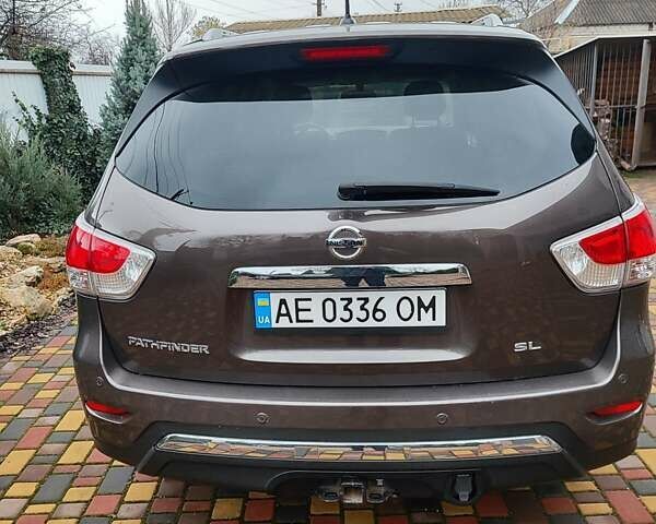 Коричневый Ниссан Патфайндер, объемом двигателя 3.5 л и пробегом 214 тыс. км за 13500 $, фото 2 на Automoto.ua