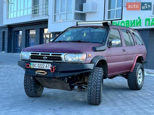 Червоний Ніссан Патфайндер, об'ємом двигуна 3.3 л та пробігом 300 тис. км за 7599 $, фото 7 на Automoto.ua