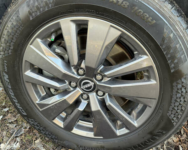 Червоний Ніссан Патфайндер, об'ємом двигуна 3.5 л та пробігом 27 тис. км за 33000 $, фото 29 на Automoto.ua