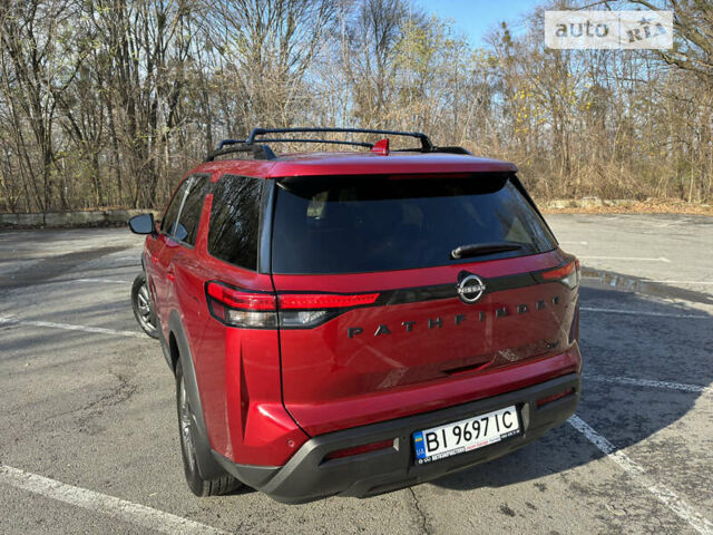 Червоний Ніссан Патфайндер, об'ємом двигуна 3.5 л та пробігом 27 тис. км за 33000 $, фото 7 на Automoto.ua