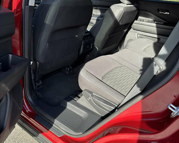 Червоний Ніссан Патфайндер, об'ємом двигуна 3.5 л та пробігом 27 тис. км за 33000 $, фото 16 на Automoto.ua