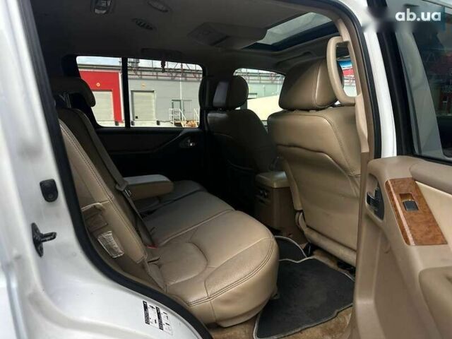 Ниссан Патфайндер, объемом двигателя 0 л и пробегом 160 тыс. км за 7990 $, фото 15 на Automoto.ua