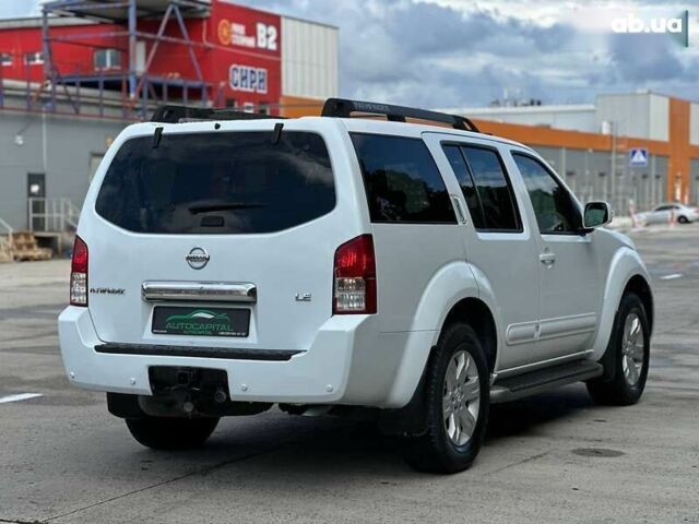 Ниссан Патфайндер, объемом двигателя 0 л и пробегом 160 тыс. км за 7990 $, фото 9 на Automoto.ua