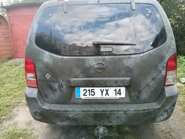 Ниссан Патфайндер, объемом двигателя 0 л и пробегом 325 тыс. км за 4000 $, фото 3 на Automoto.ua