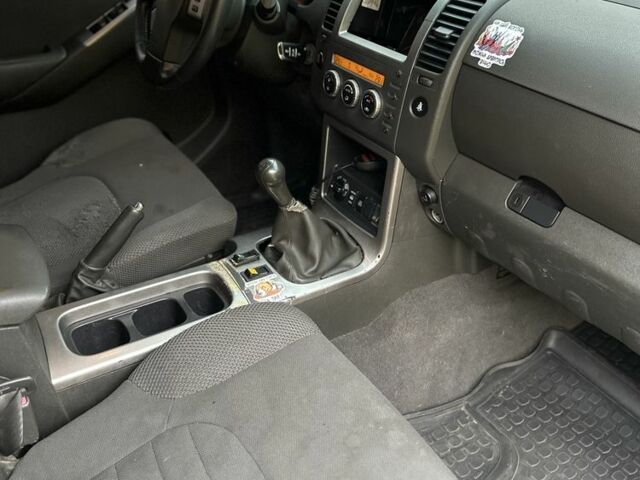 Ниссан Патфайндер, объемом двигателя 2.5 л и пробегом 333 тыс. км за 4800 $, фото 12 на Automoto.ua