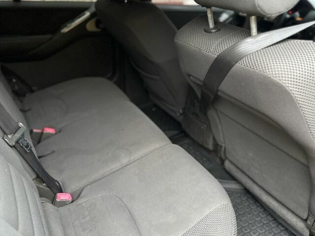 Ниссан Патфайндер, объемом двигателя 2.5 л и пробегом 333 тыс. км за 4800 $, фото 14 на Automoto.ua