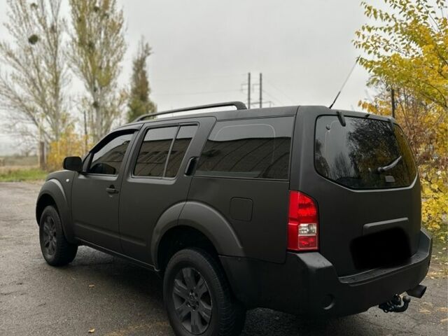 Ниссан Патфайндер, объемом двигателя 2.5 л и пробегом 333 тыс. км за 4800 $, фото 6 на Automoto.ua