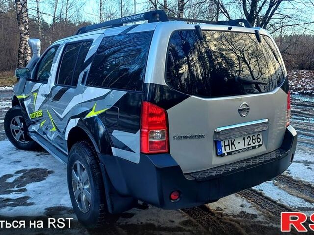 Ниссан Патфайндер, объемом двигателя 2.5 л и пробегом 333 тыс. км за 9000 $, фото 4 на Automoto.ua