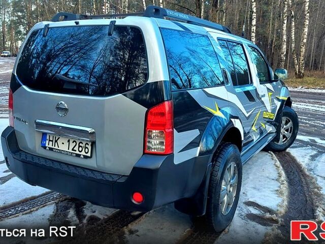 Ниссан Патфайндер, объемом двигателя 2.5 л и пробегом 333 тыс. км за 9000 $, фото 9 на Automoto.ua