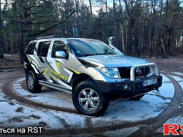 Ниссан Патфайндер, объемом двигателя 2.5 л и пробегом 333 тыс. км за 9000 $, фото 2 на Automoto.ua