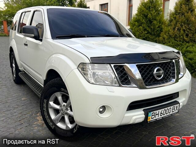 Ниссан Патфайндер, объемом двигателя 2.5 л и пробегом 83 тыс. км за 15800 $, фото 1 на Automoto.ua