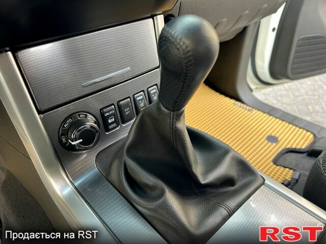 Ниссан Патфайндер, объемом двигателя 2.5 л и пробегом 83 тыс. км за 15800 $, фото 9 на Automoto.ua