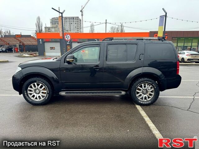 Ниссан Патфайндер, объемом двигателя 2.5 л и пробегом 187 тыс. км за 5500 $, фото 1 на Automoto.ua