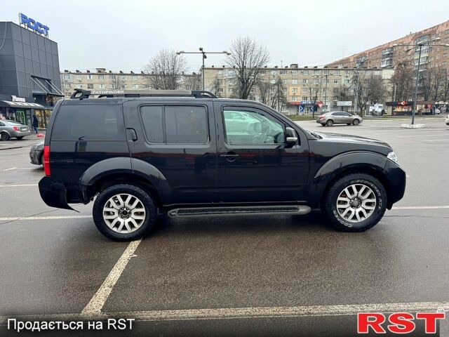 Ниссан Патфайндер, объемом двигателя 2.5 л и пробегом 187 тыс. км за 5500 $, фото 4 на Automoto.ua