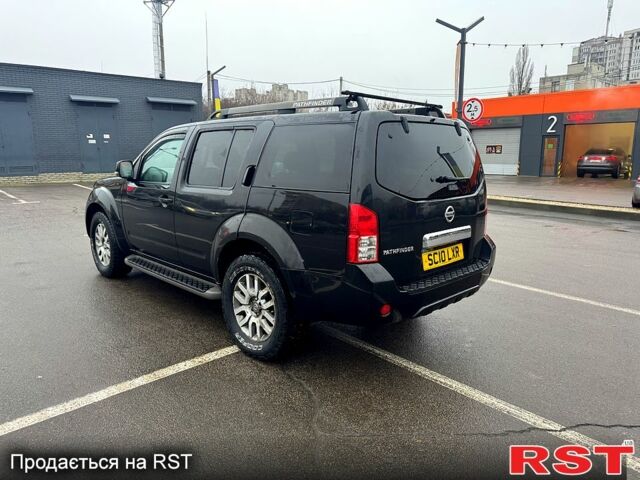 Ниссан Патфайндер, объемом двигателя 2.5 л и пробегом 187 тыс. км за 5500 $, фото 2 на Automoto.ua