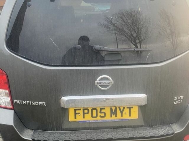 Сірий Ніссан Патфайндер, об'ємом двигуна 2.5 л та пробігом 218 тис. км за 6904 $, фото 8 на Automoto.ua