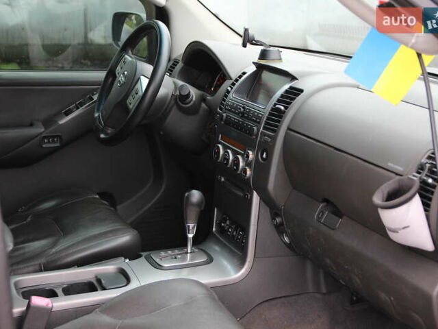 Ниссан Патфайндер 2005 в Днепре (Днепропетровске) на Automoto.ua Серый Ниссан Патфайндер, объемом двигателя 2.49 л и пробегом 285 тыс. км за 7600 $, фото 29 на Automoto.ua