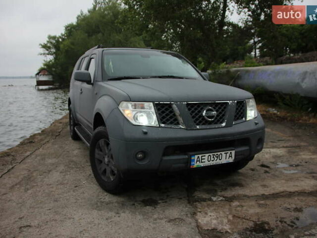 Ниссан Патфайндер 2005 в Днепре (Днепропетровске) на Automoto.ua Серый Ниссан Патфайндер, объемом двигателя 2.49 л и пробегом 285 тыс. км за 7600 $, фото 8 на Automoto.ua