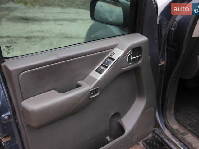 Ниссан Патфайндер 2005 в Днепре (Днепропетровске) на Automoto.ua Серый Ниссан Патфайндер, объемом двигателя 2.49 л и пробегом 285 тыс. км за 7600 $, фото 22 на Automoto.ua