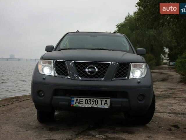 Ниссан Патфайндер 2005 в Днепре (Днепропетровске) на Automoto.ua Серый Ниссан Патфайндер, объемом двигателя 2.49 л и пробегом 285 тыс. км за 7600 $, фото 11 на Automoto.ua