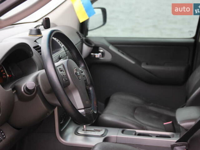 Ниссан Патфайндер 2005 в Днепре (Днепропетровске) на Automoto.ua Серый Ниссан Патфайндер, объемом двигателя 2.49 л и пробегом 285 тыс. км за 7600 $, фото 23 на Automoto.ua