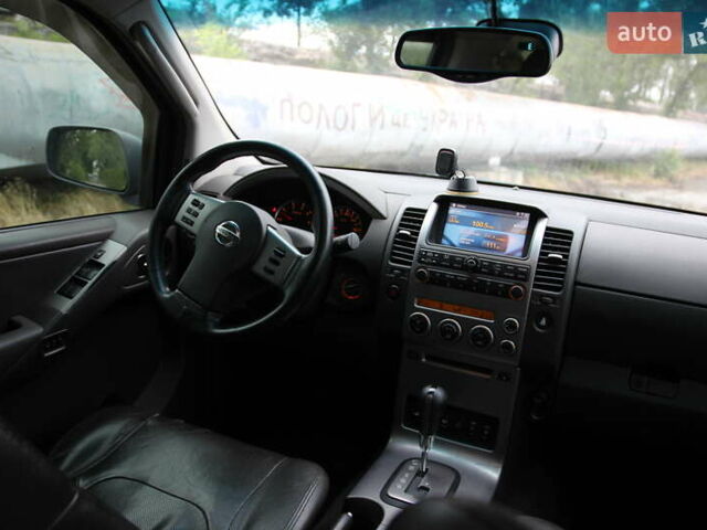 Ниссан Патфайндер 2005 в Днепре (Днепропетровске) на Automoto.ua Серый Ниссан Патфайндер, объемом двигателя 2.49 л и пробегом 285 тыс. км за 7600 $, фото 24 на Automoto.ua