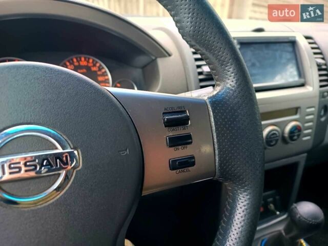 Сірий Ніссан Патфайндер, об'ємом двигуна 2.5 л та пробігом 361 тис. км за 5999 $, фото 12 на Automoto.ua