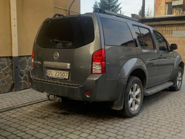 Сірий Ніссан Патфайндер, об'ємом двигуна 2.5 л та пробігом 3 тис. км за 4000 $, фото 2 на Automoto.ua