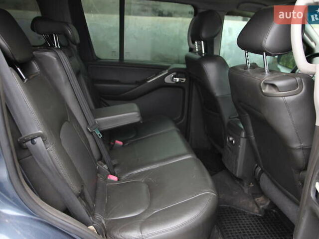 Ниссан Патфайндер 2005 в Днепре (Днепропетровске) на Automoto.ua Серый Ниссан Патфайндер, объемом двигателя 2.49 л и пробегом 285 тыс. км за 7600 $, фото 25 на Automoto.ua