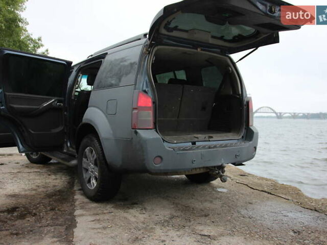 Ниссан Патфайндер 2005 в Днепре (Днепропетровске) на Automoto.ua Серый Ниссан Патфайндер, объемом двигателя 2.49 л и пробегом 285 тыс. км за 7600 $, фото 20 на Automoto.ua