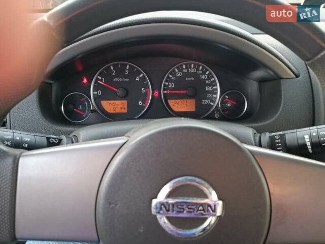 Сірий Ніссан Патфайндер, об'ємом двигуна 2.5 л та пробігом 83 тис. км за 13100 $, фото 12 на Automoto.ua