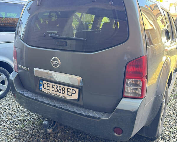 Сірий Ніссан Патфайндер, об'ємом двигуна 2.5 л та пробігом 341 тис. км за 9000 $, фото 1 на Automoto.ua