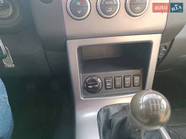 Сірий Ніссан Патфайндер, об'ємом двигуна 2.5 л та пробігом 83 тис. км за 13100 $, фото 10 на Automoto.ua