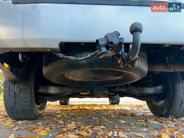 Серый Ниссан Патфайндер, объемом двигателя 2.5 л и пробегом 309 тыс. км за 6999 $, фото 11 на Automoto.ua