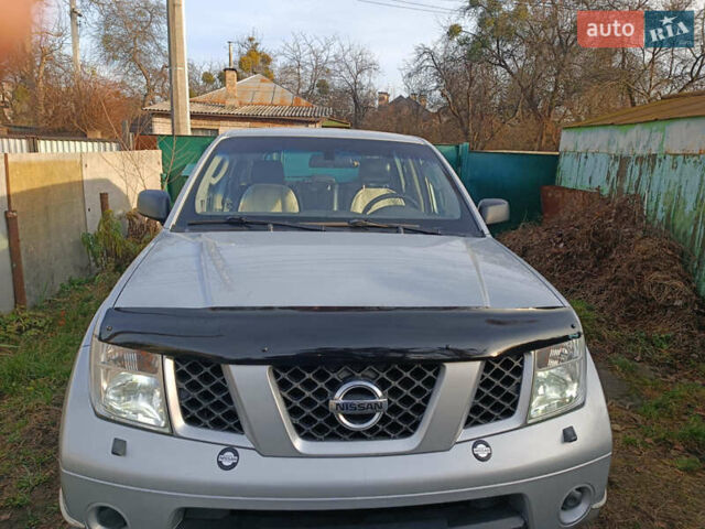 Сірий Ніссан Патфайндер, об'ємом двигуна 2.5 л та пробігом 83 тис. км за 13100 $, фото 13 на Automoto.ua