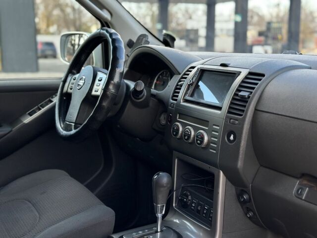 Серый Ниссан Патфайндер, объемом двигателя 2.5 л и пробегом 200 тыс. км за 5700 $, фото 17 на Automoto.ua