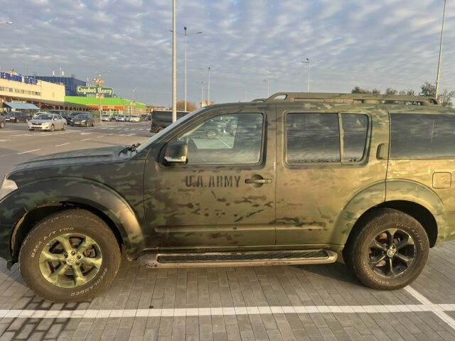 Ниссан Патфайндер 2007 в Борисполе на Automoto.ua Серый Ниссан Патфайндер, объемом двигателя 2.5 л и пробегом 300 тыс. км за 4400 $, фото 2 на Automoto.ua