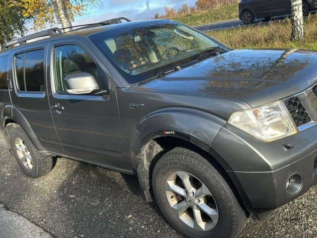 Ніссан Патфайндер 2007 у Знаменке на Automoto.ua Сірий Ніссан Патфайндер, об'ємом двигуна 0 л та пробігом 262 тис. км за 6600 $, фото 1 на Automoto.ua