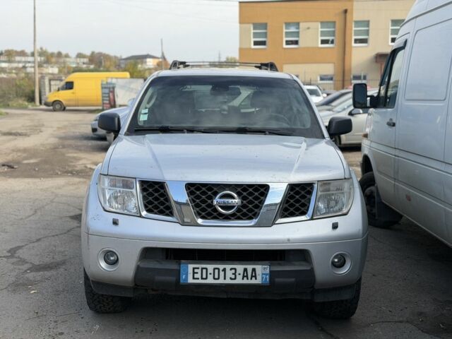 Ниссан Патфайндер 2007 в Ровно на Automoto.ua Серый Ниссан Патфайндер, объемом двигателя 2.5 л и пробегом 200 тыс. км за 2000 $, фото 2 на Automoto.ua
