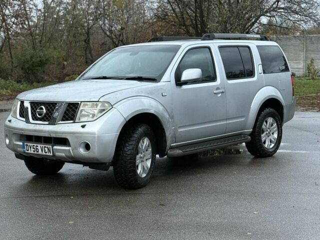Ниссан Патфайндер 2007 в Харькове на Automoto.ua Серый Ниссан Патфайндер, объемом двигателя 2.5 л и пробегом 141 тыс. км за 5000 $, фото 1 на Automoto.ua