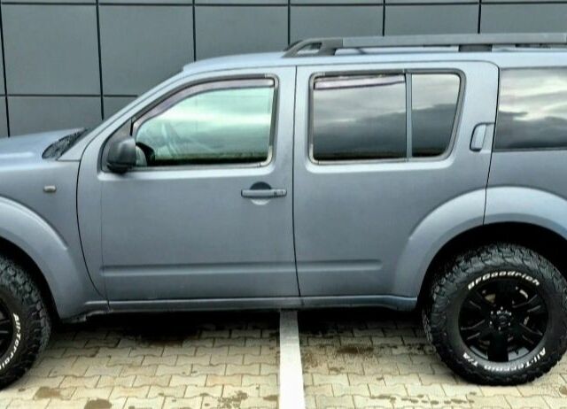 Ніссан Патфайндер 2007 у Дніпро (Дніпропетровську) на Automoto.ua Сірий Ніссан Патфайндер, об'ємом двигуна 2.5 л та пробігом 225 тис. км за 3100 $, фото 4 на Automoto.ua