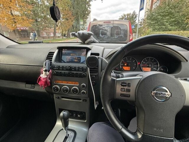 Ниссан Патфайндер 2007 в Киеве на Automoto.ua Серый Ниссан Патфайндер, объемом двигателя 2.5 л и пробегом 287 тыс. км за 6000 $, фото 6 на Automoto.ua