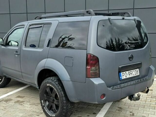 Сірий Ніссан Патфайндер, об'ємом двигуна 2.5 л та пробігом 225 тис. км за 4200 $, фото 3 на Automoto.ua