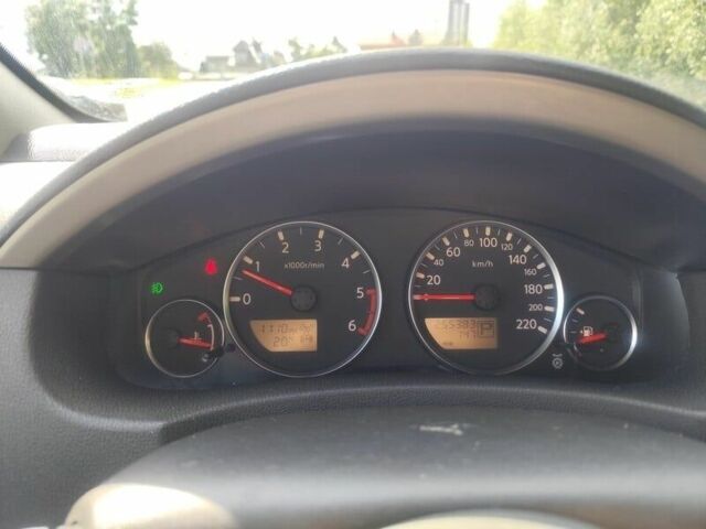 Серый Ниссан Патфайндер, объемом двигателя 2.5 л и пробегом 255 тыс. км за 3493 $, фото 14 на Automoto.ua