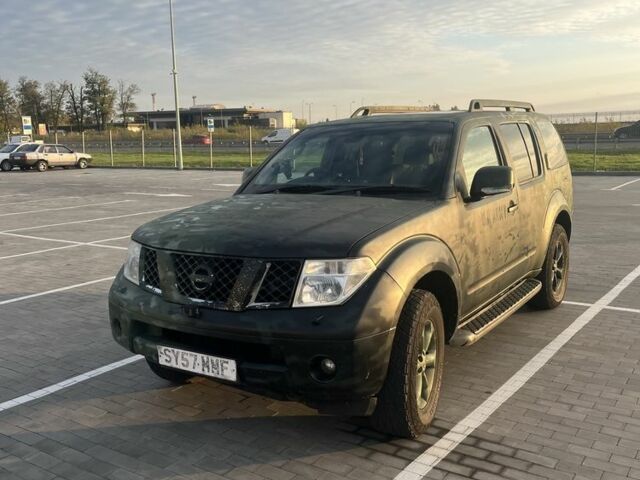 Ниссан Патфайндер 2007 в Борисполе на Automoto.ua Серый Ниссан Патфайндер, объемом двигателя 2.5 л и пробегом 300 тыс. км за 4400 $, фото 1 на Automoto.ua