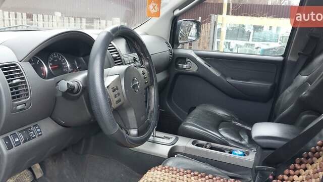 Ниссан Патфайндер 2008 в Тячеве на Automoto.ua Серый Ниссан Патфайндер, объемом двигателя 2.5 л и пробегом 280 тыс. км за 7800 $, фото 19 на Automoto.ua