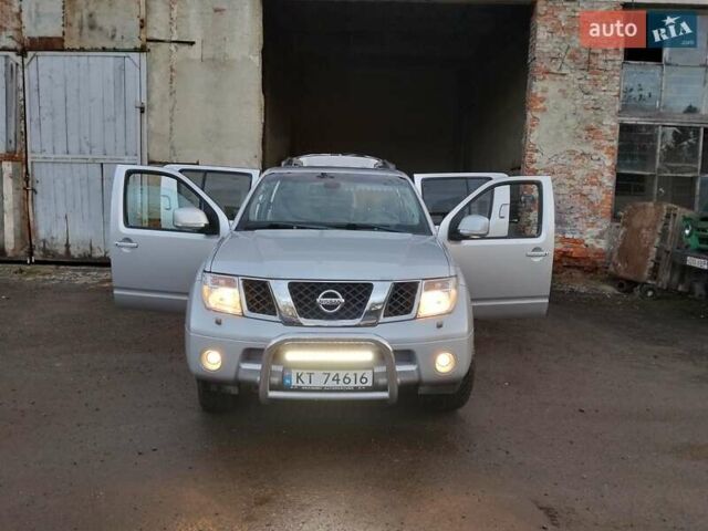 Серый Ниссан Патфайндер, объемом двигателя 2.5 л и пробегом 233 тыс. км за 5300 $, фото 19 на Automoto.ua